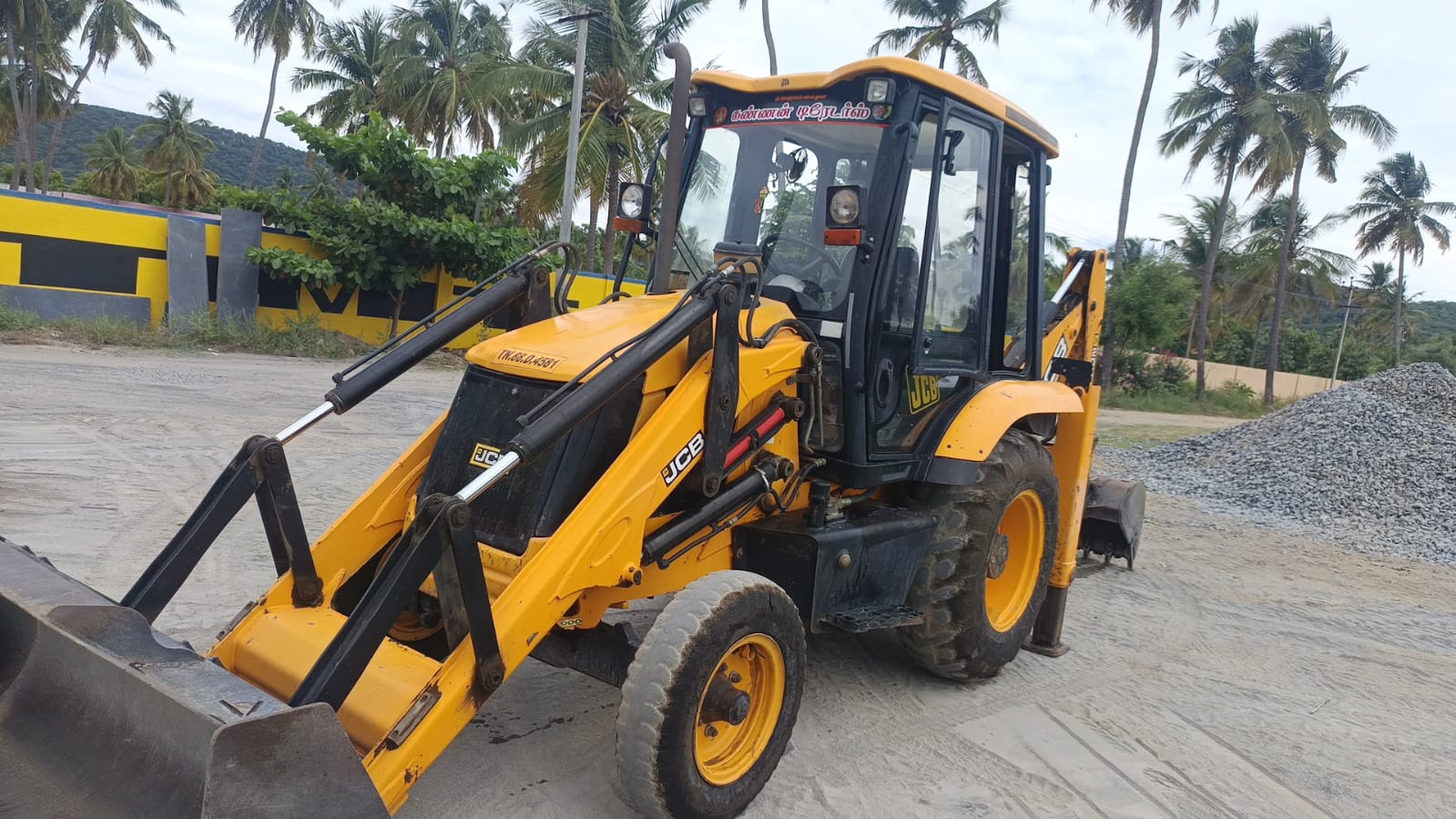 Pickup & Tipper Transport